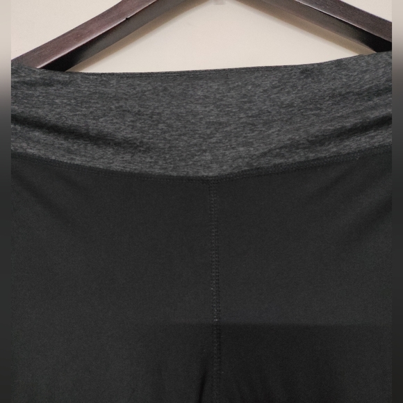 3/4th Calf Length Tights - Picture 3 of 13